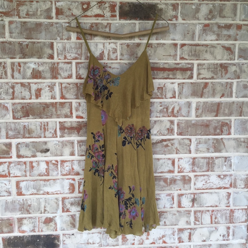UO Ecote Floral Ruffle Flowy Babydoll Mini Dress S EUC